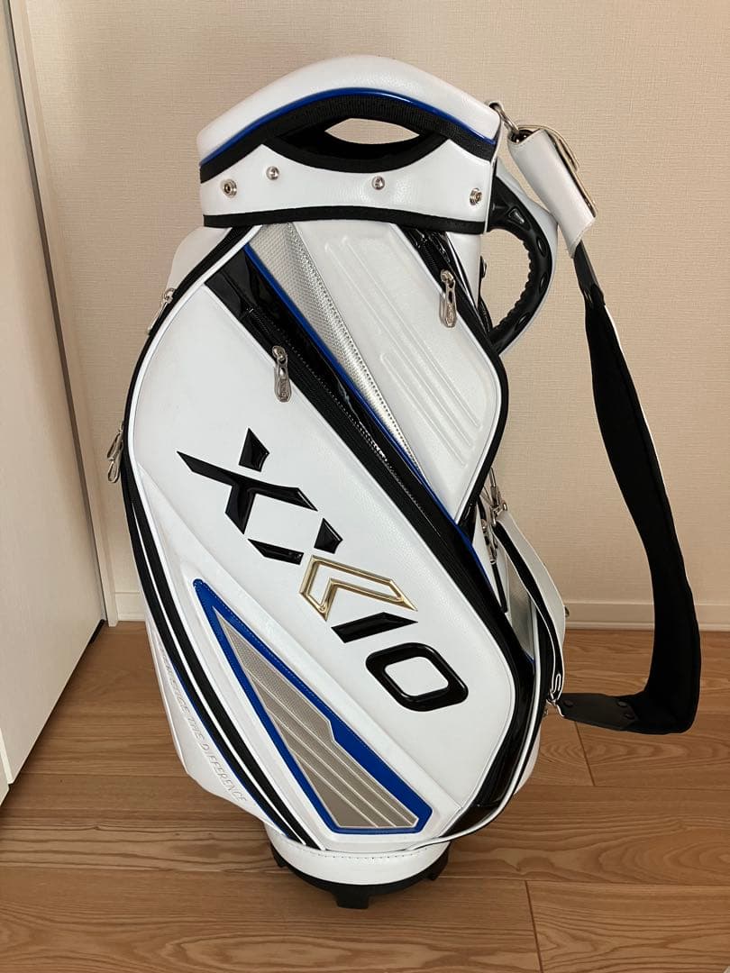 ゼクシオ　ゴルフキャディバック