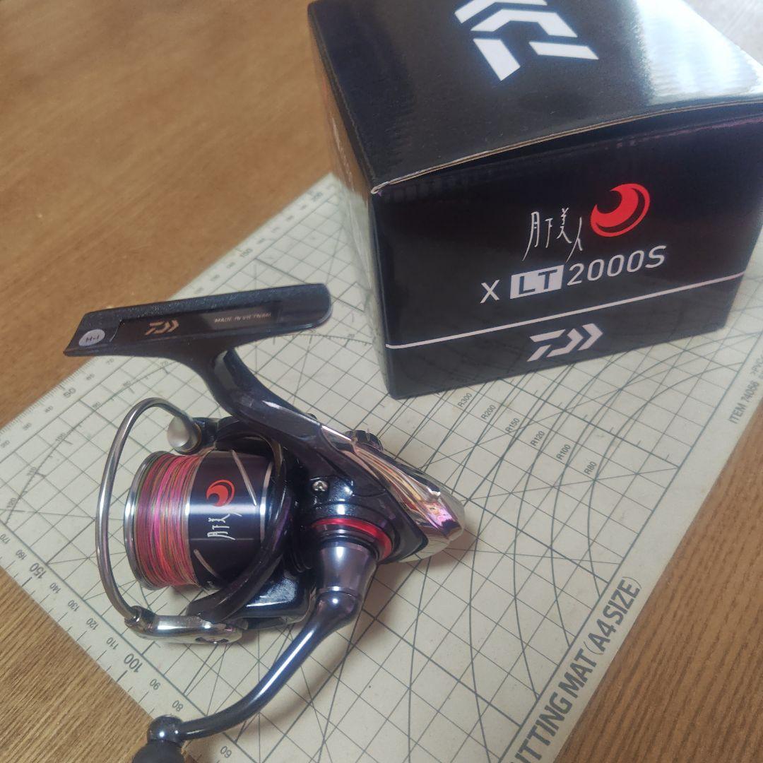 Daiwa LT2000S スピニングリール