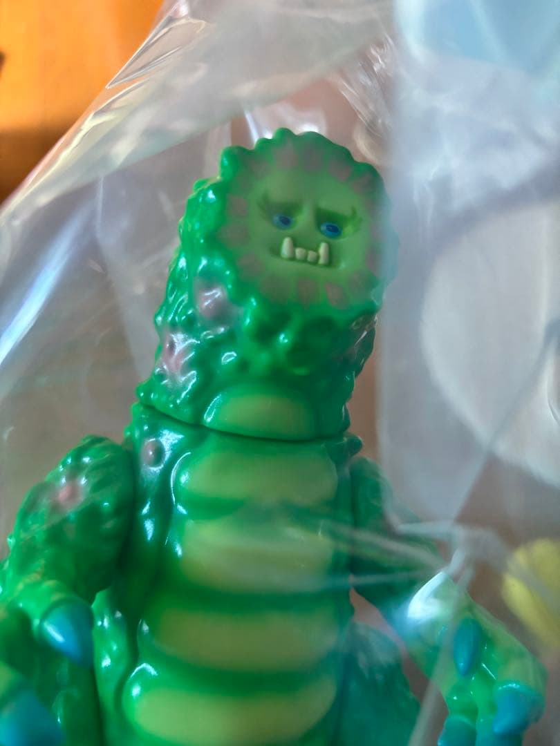 ゴーヤ怪獣　お化粧ゴーヤ怪獣