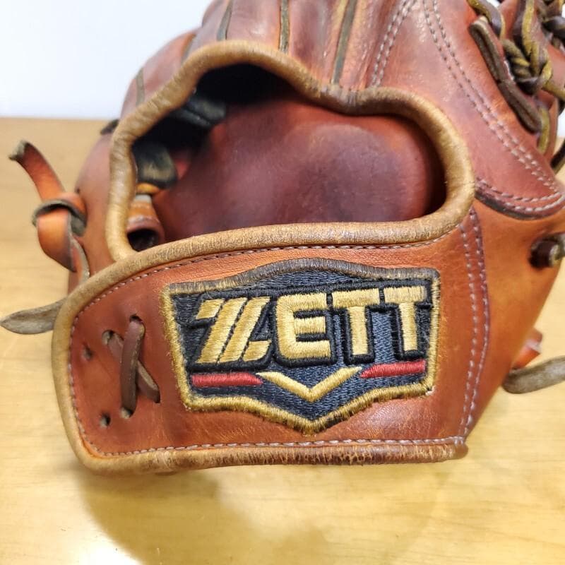 ZETT ゼット 日本製 プロステイタス 凸刻印 内野用 硬式グローブ