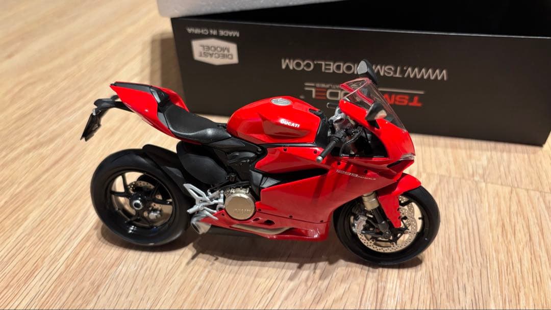 Ducati 1299 Panigale 1/12 スケールモデル