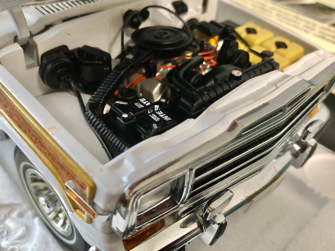 ★絶版！￼￼オートアート ￼1/18 ジープ グランド￼ ワゴニア￼