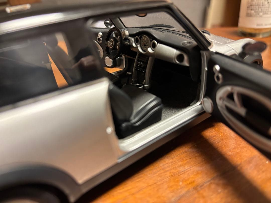AUTOart 1/18 MINI COOPER ミニクーパー ミニカー
