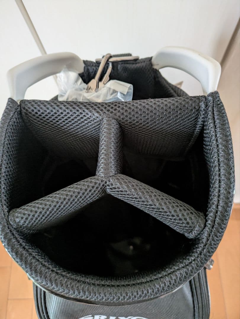 【値下げ】Srixon 　キャディバッグ GGC-S158　シルバー/ブラック