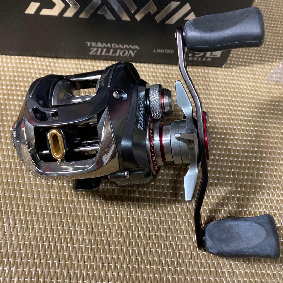 ＴＤジリオンリミテッド 7.9Ｌ　Ｊドリーム　左ハンドル