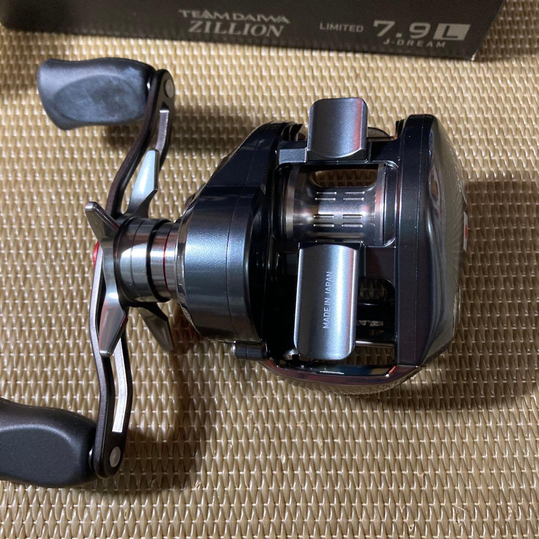 ＴＤジリオンリミテッド 7.9Ｌ　Ｊドリーム　左ハンドル