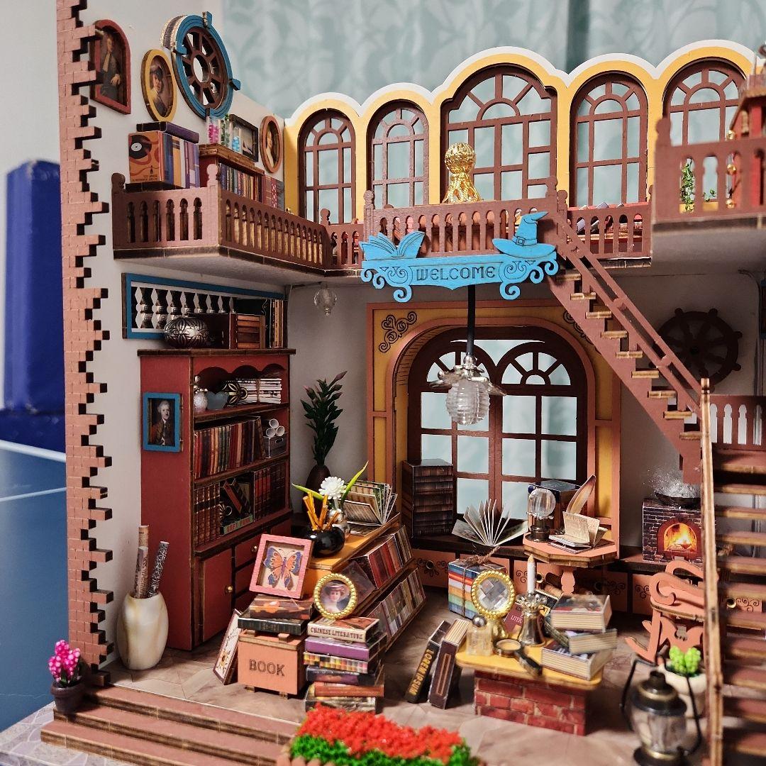 ミニチュアドールハウス　書店　本屋【完成品】