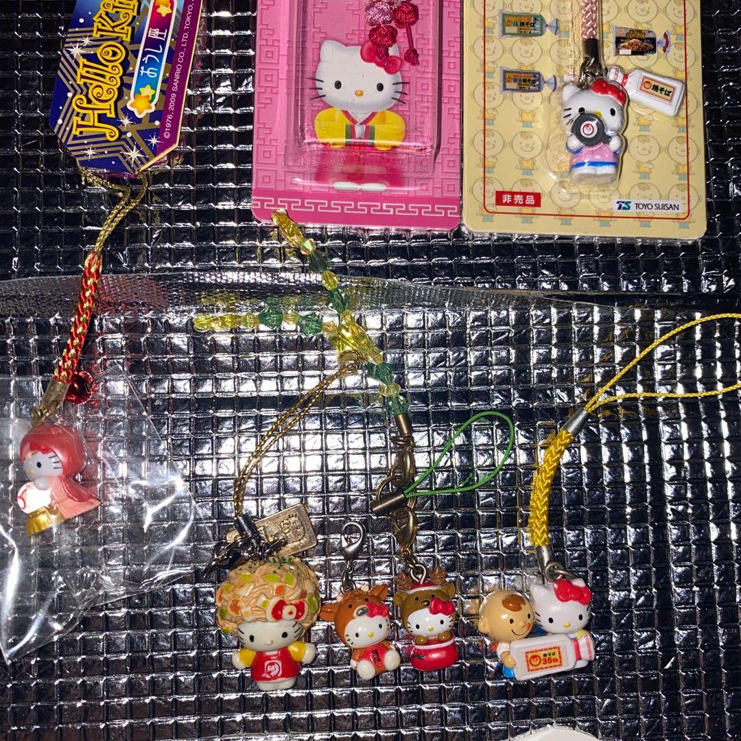 ハローキティ　ご当地　根付け