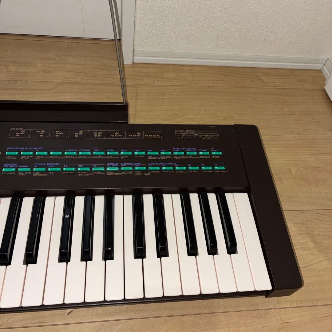 動作品　YAMAHA DX21 シンセサイザー　名機