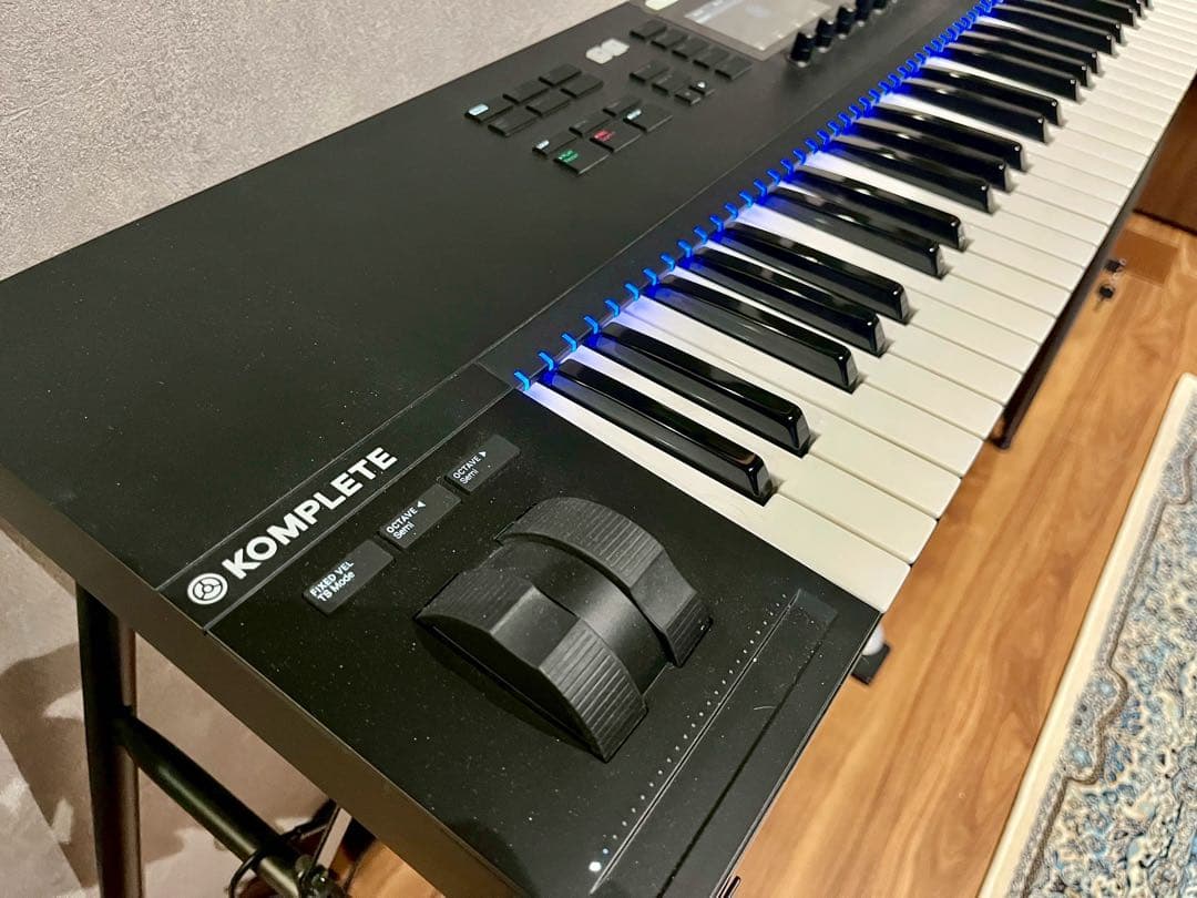 鍵盤楽器 KOMPLETE KONTROL S61 MK2