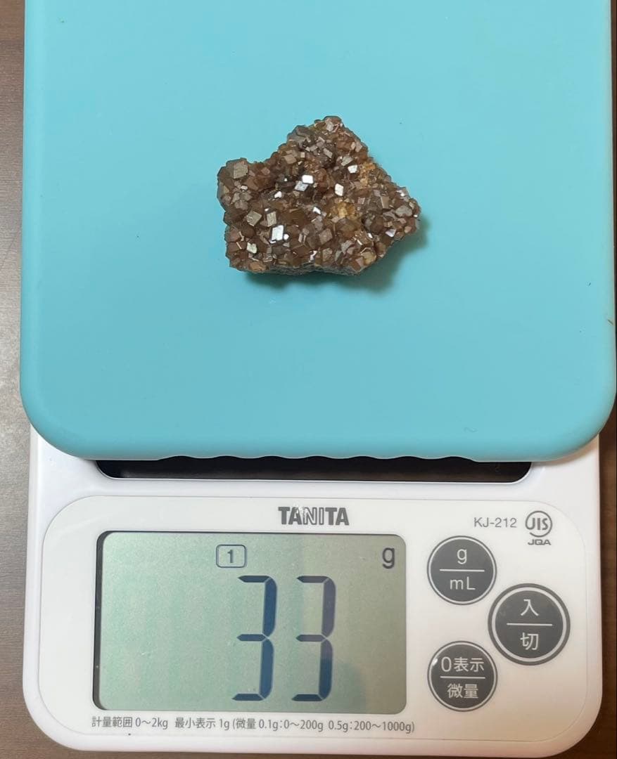 奈良県 川迫鉱山　レインボーガーネット 群晶 約33g