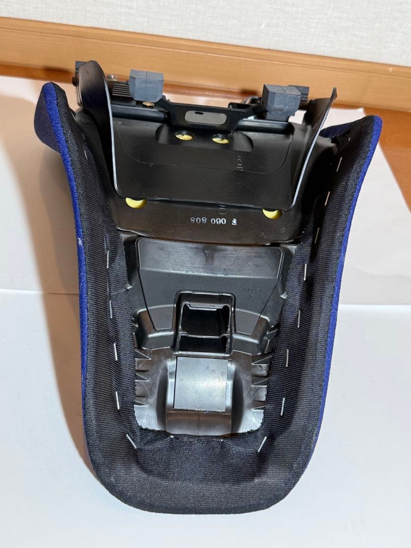 バイクシートSUZUKIVストローム1050ローシート