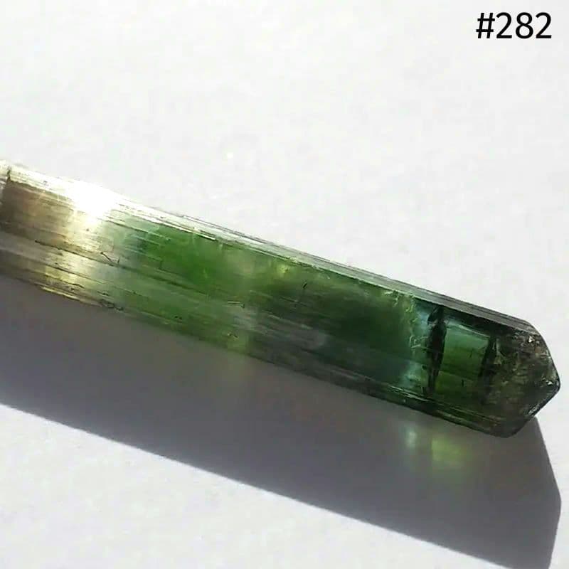 282 マルチカラー トルマリン キャッツアイ ブラジル産 結晶 原石