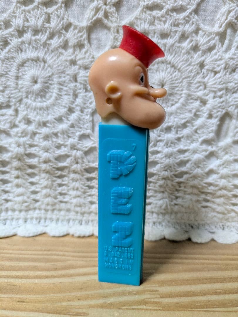 PEZ ポパイC 赤帽子　ペッツ