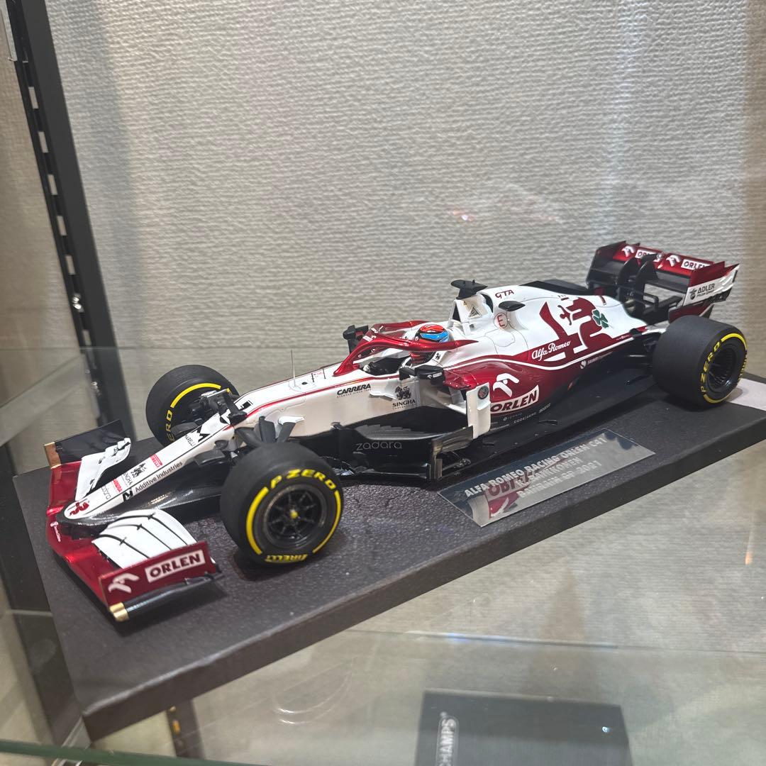 ミニチャンプス　1/18 キミ　ライコネン