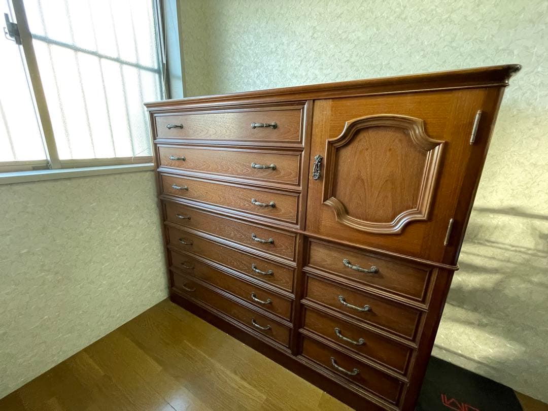 ヴィンテージ家具　木製　アンティーレトロ　チェスト　洋服タンス　衣類収納