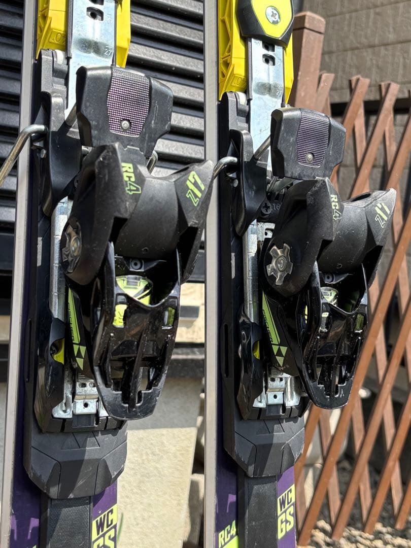 FISCHER RC4 WC GS 183cm R>23ビンディング付き 中古