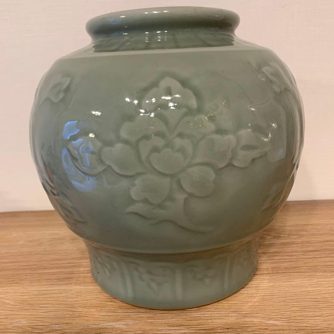 中国美術 青磁 壺　アンティーク　102