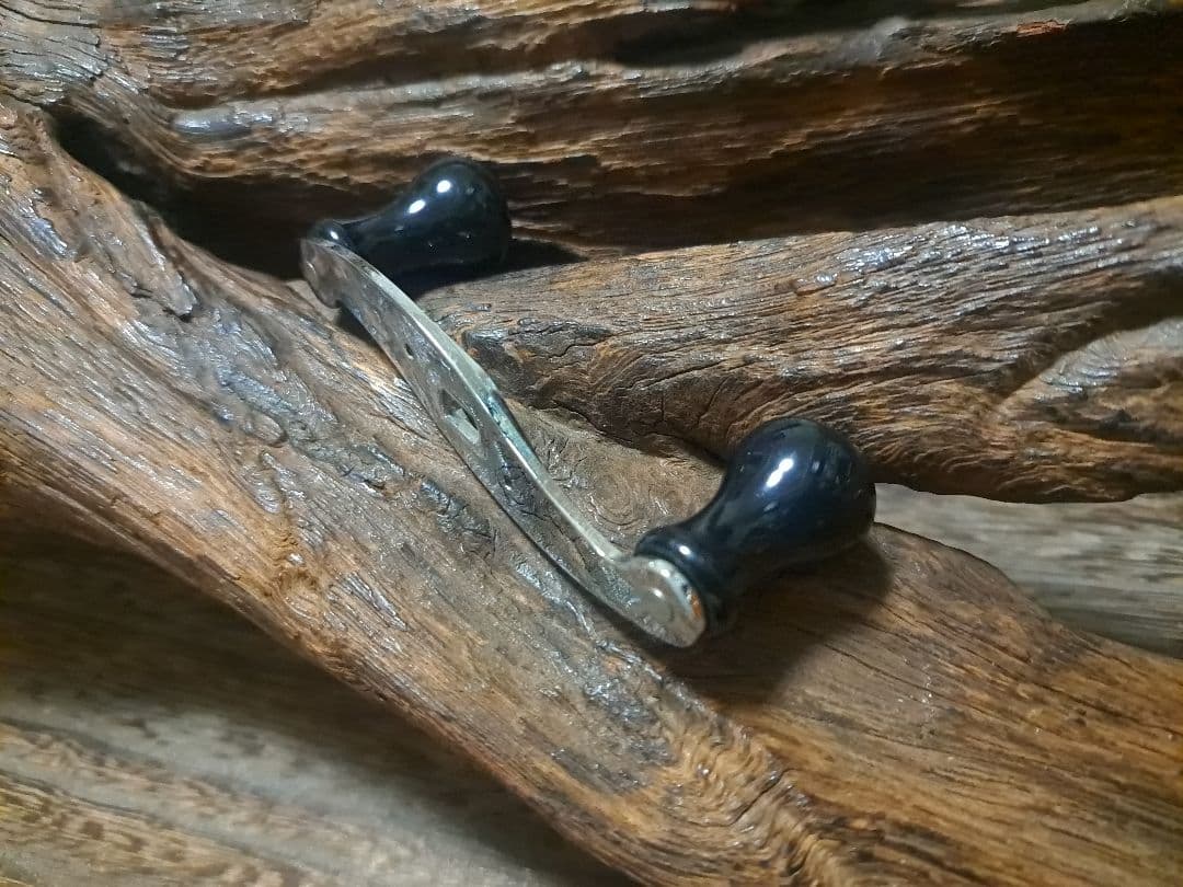 ザウルス　バルサ50　カスタムハンドル　シルバー × ブラックノブ