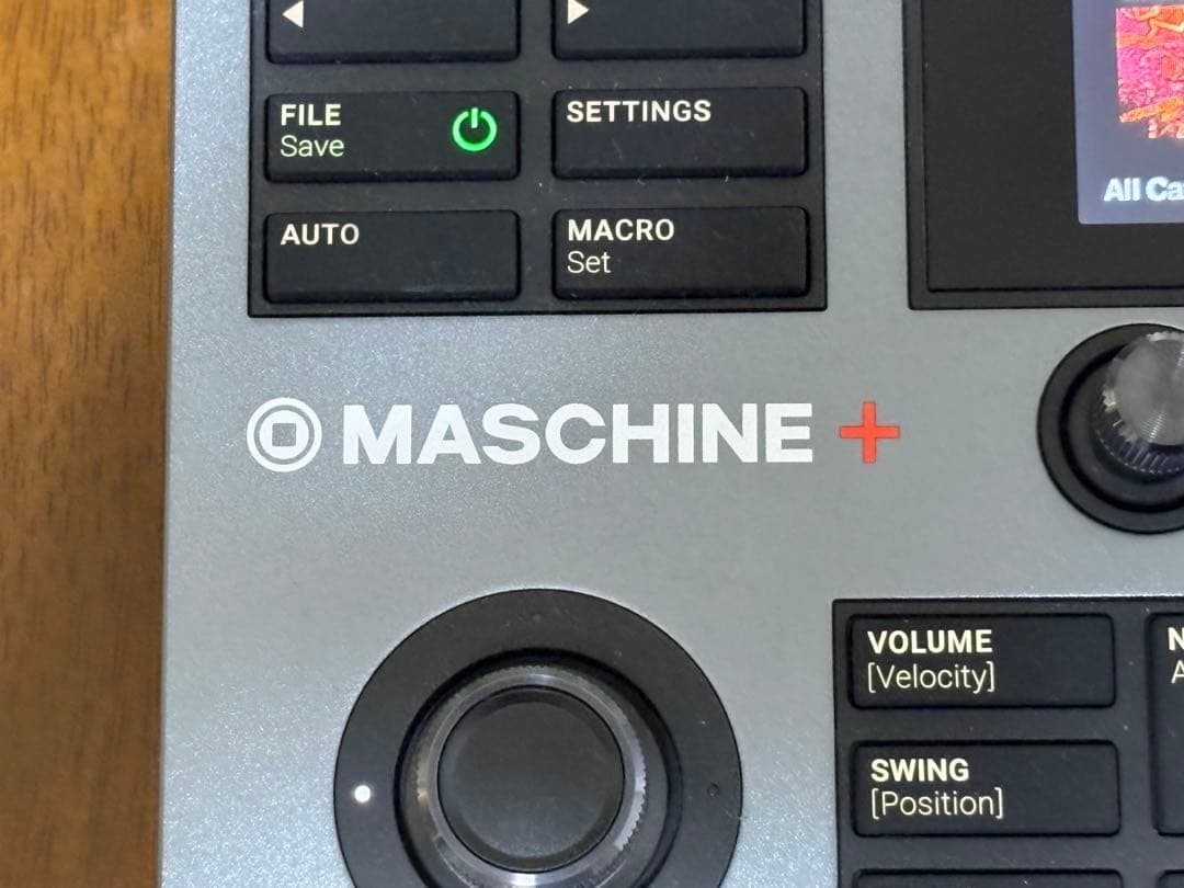 MASCHINE＋plus(ガイドブック付）Native Instruments
