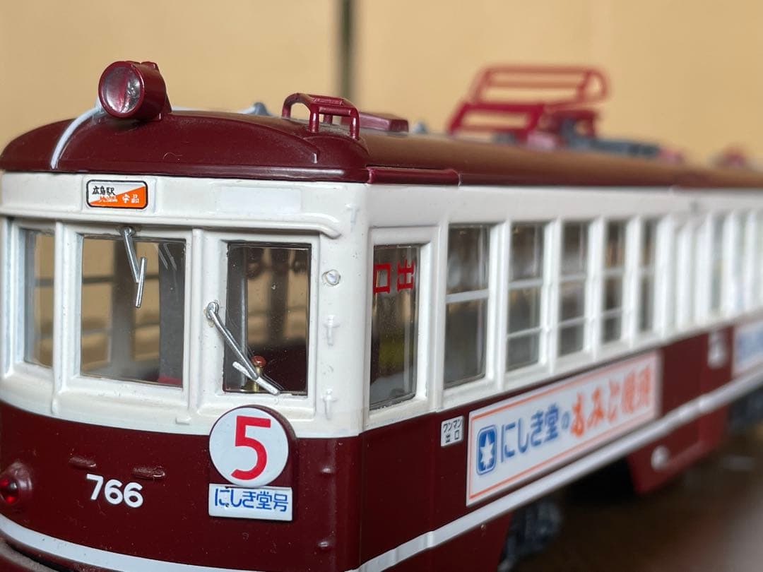 TOMICA LIMITED VINTAGE 広島電鉄もみじ号750形 西部警察