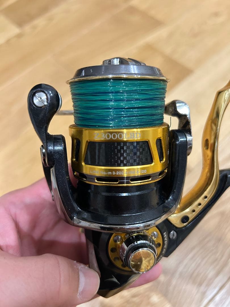 ダイワ トーナメントISO Z 3000LBD レバーブレーキリール