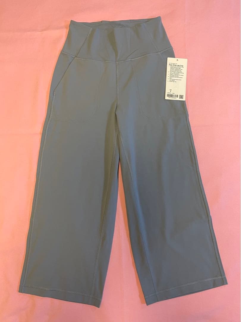 【ルルレモン】Align Wide Leg Crop パンツ　サイズ６
