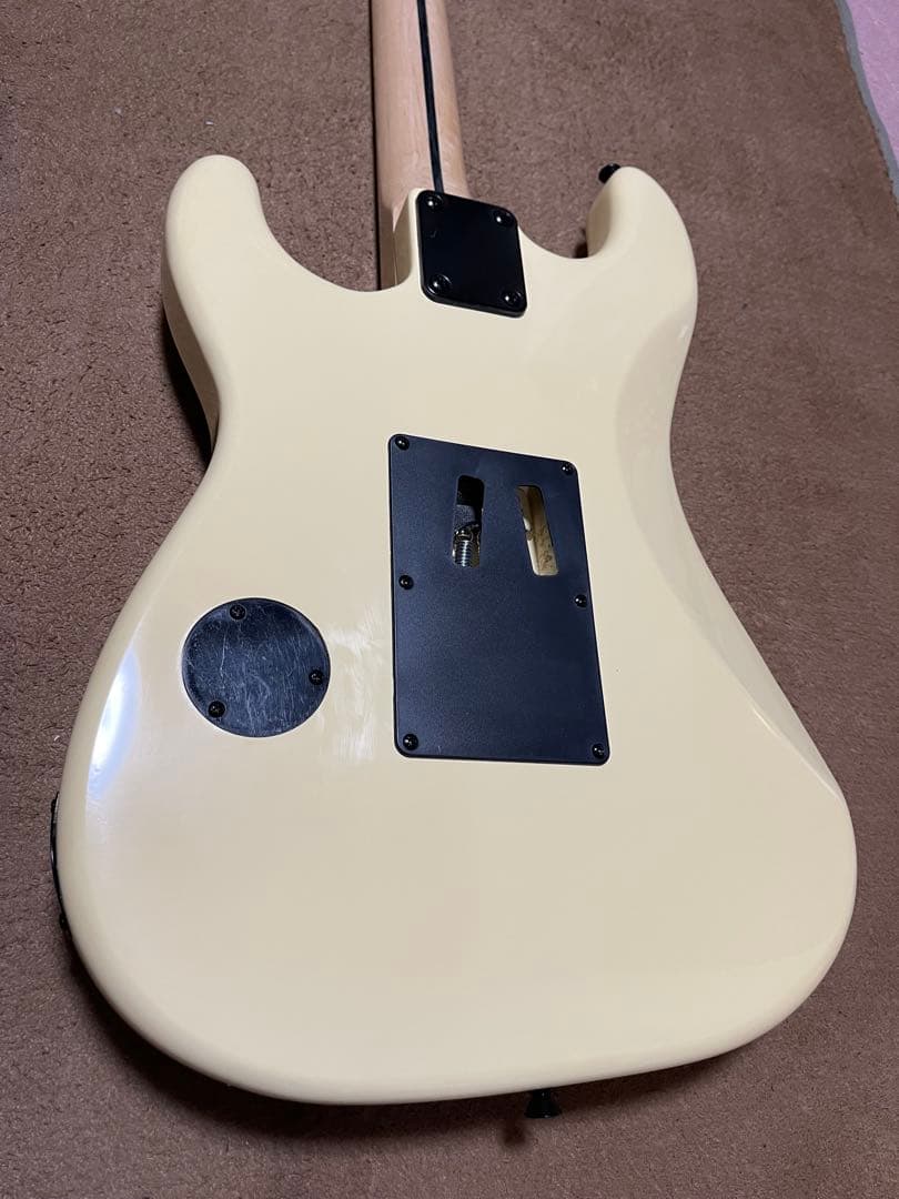 未使用新品 charvelタイプ エレキギター レプリカ品