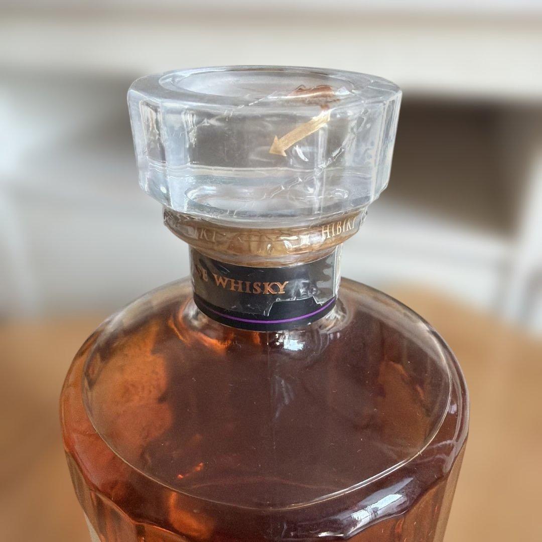 新品未使用　サントリー　ウイスキー　響　700ml