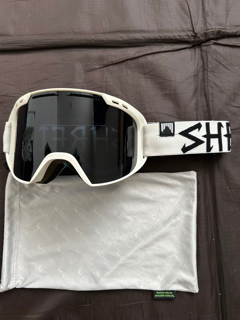 美品　スノーゴーグル　SHRED ホワイト　ブラックレンズ