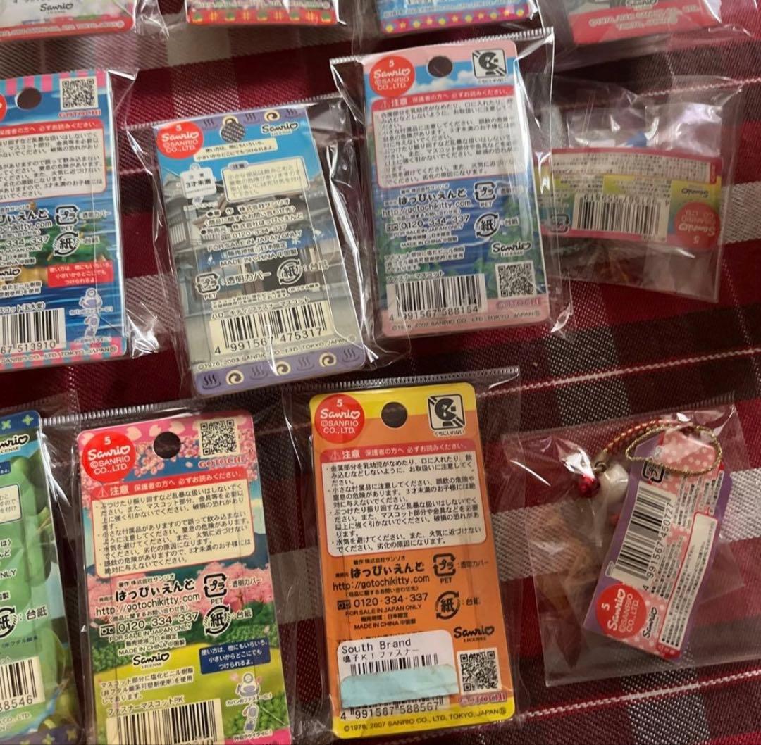 59個　ご当地ハローキティ キーホルダー ファスナーマスコット ストラップ