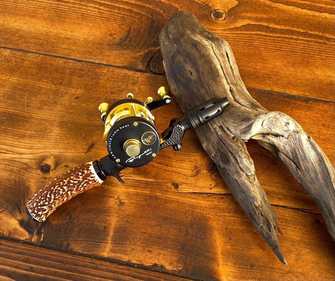 ガングリップ　ブラック　鹿の角グリップ　ハンドメイド　渓流釣り　トラウトロッド