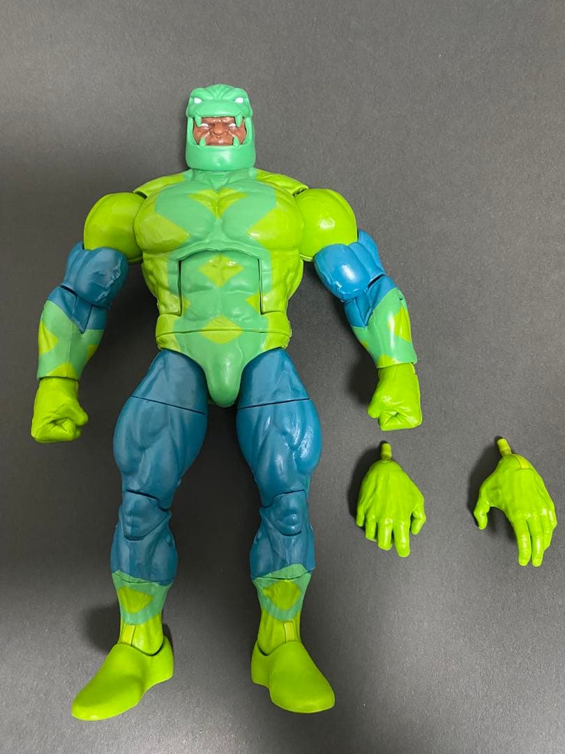 マーベルレジェンド　パフアダー (難有り)