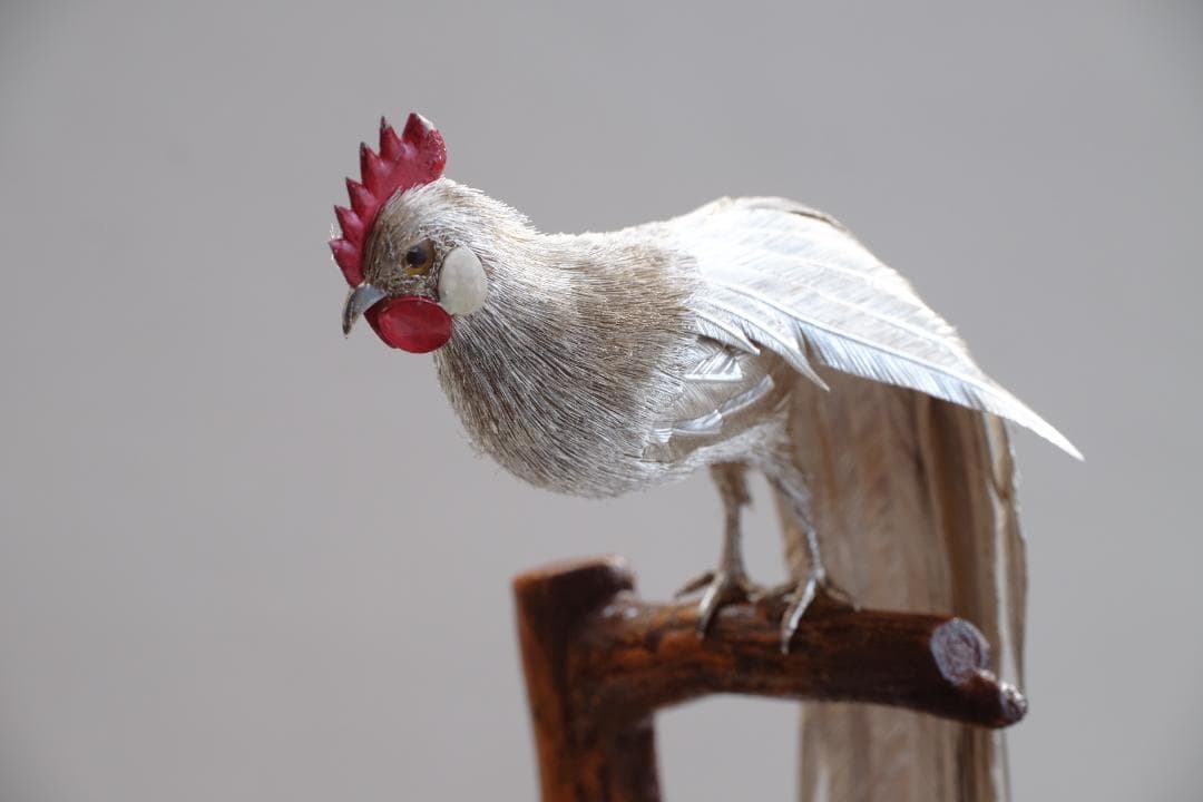 光則作　大淵武則　純銀製　尾長鶏　ガラスケース　収納箱　 純銀 ガラスケース付