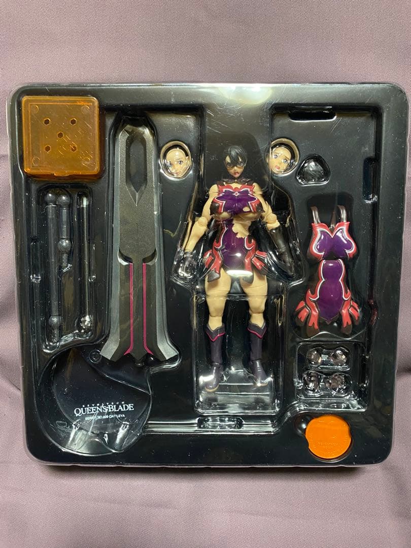 リボテック　クイーンズブレイド 武器屋カトレア