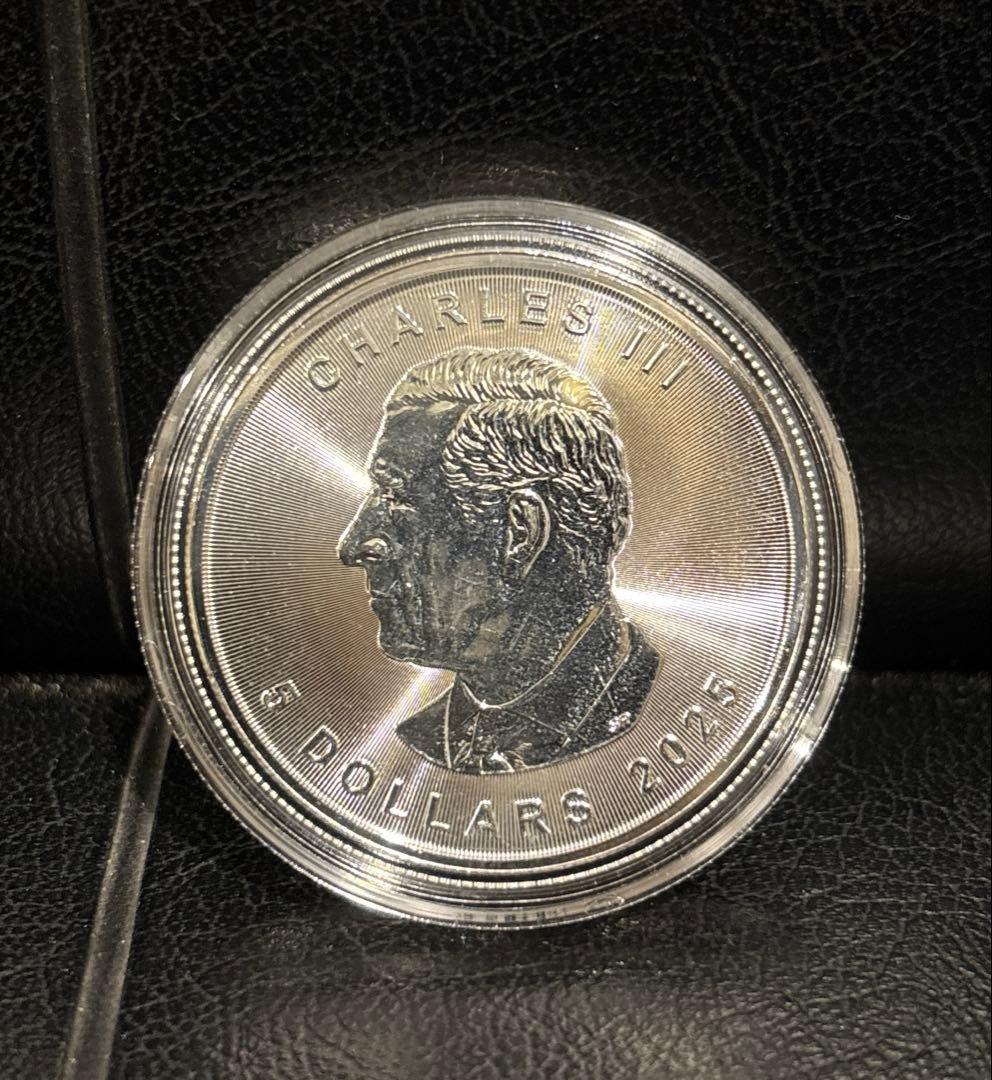カナダメープルリーフ銀貨　5ドル銀貨　チャールズ3世　純銀　高騰