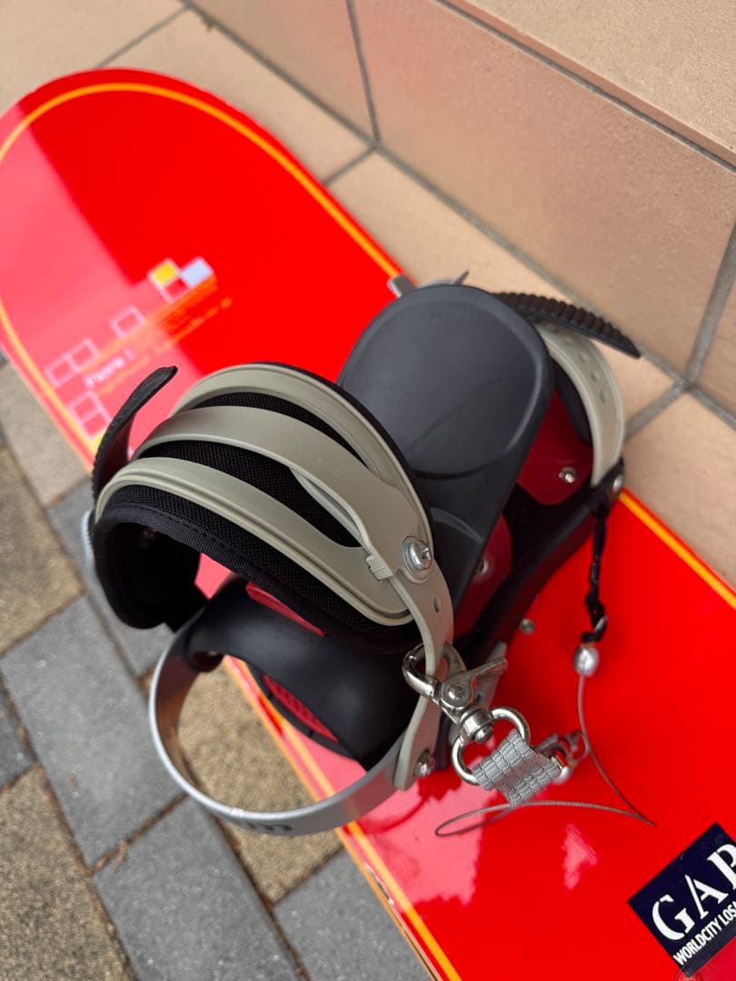 GAP スノーボード 赤色 ビンディング付き