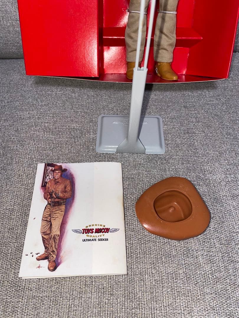 トイズマッコイ　スティーブマックイーン　フィギュア　拳銃無宿