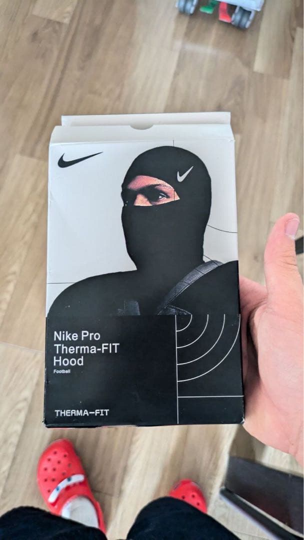 Nike Pro Therma-FIT フットボールフード／バラクラバ