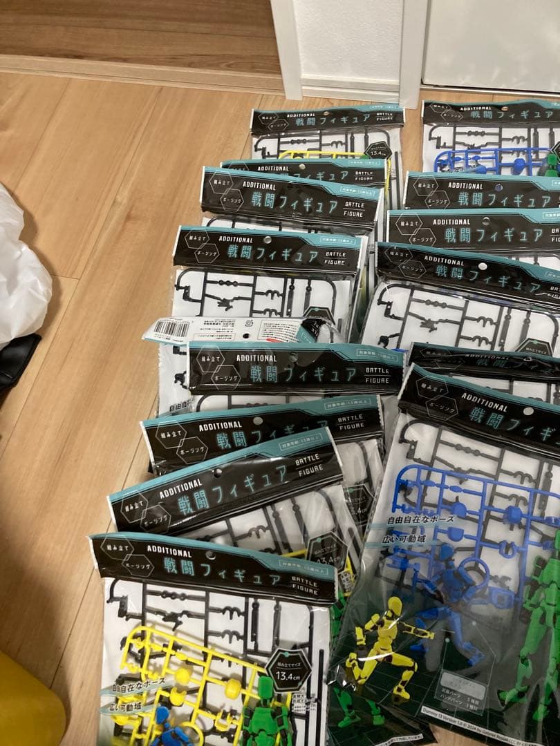 戦闘フィギュアセット 　バトルフィギュア　　セリア　5色44体セット