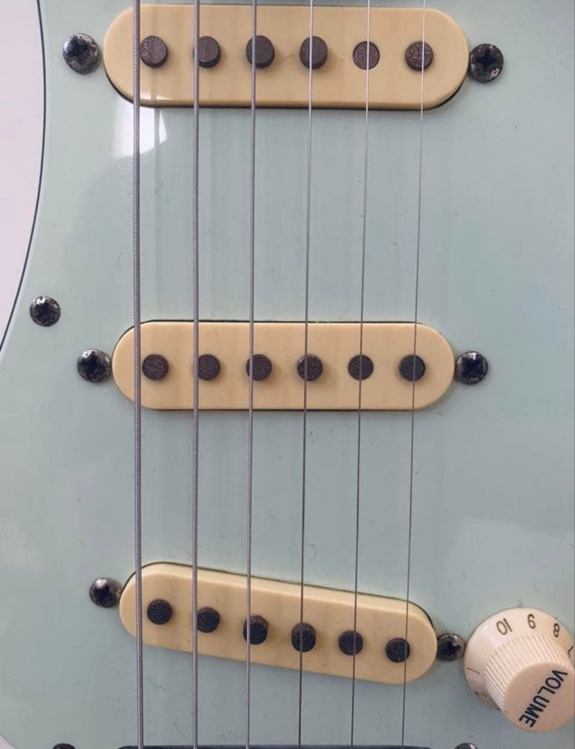 grassroots ストラトキャスター ローズ指板