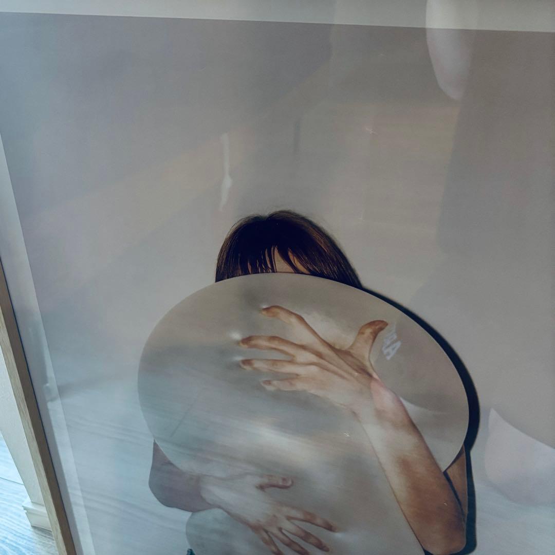 特注木製額装付き アニカ・エリザベス・フォン・ハウスヴォルフ 展覧会ポスター