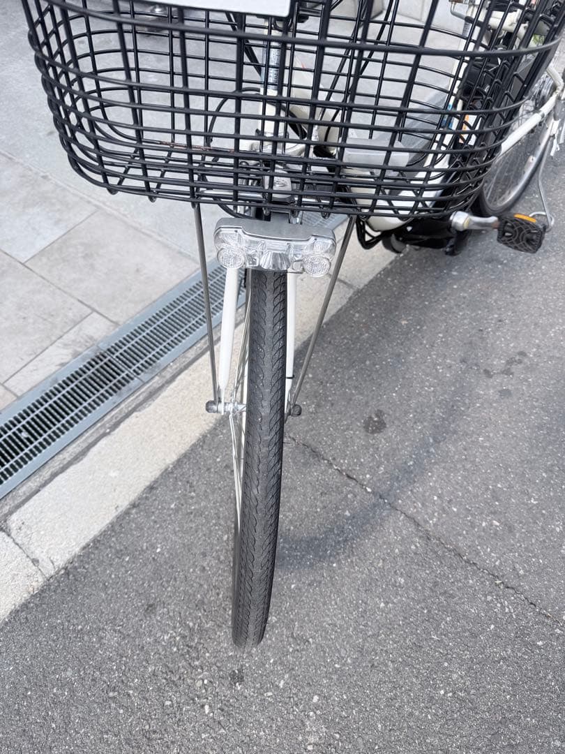 大阪府　ヤマハ　電動アシスト自転車 チャイルドシート付き ホワイト