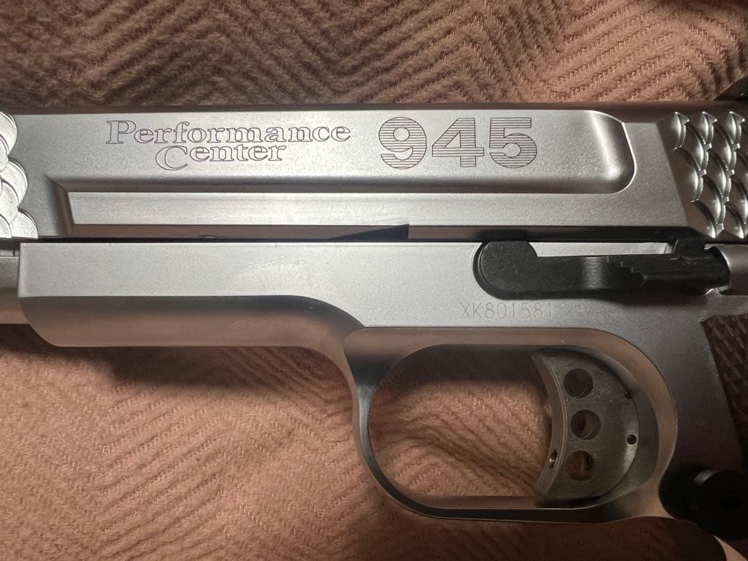 KSC S&WパフォーマンスセンターM945 ガスガン　ガスブローバック