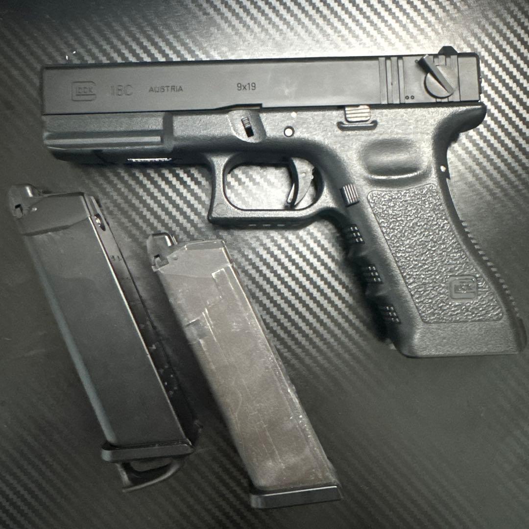Glock 18C ガスガン 9x19 2マガジン付き　東京マルイ