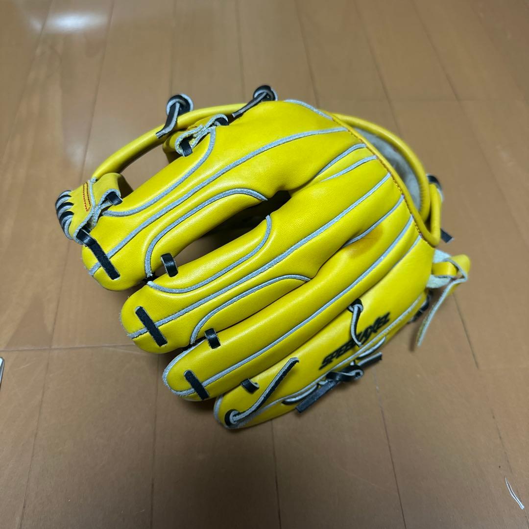 アシックス軟式内野手用グローブ