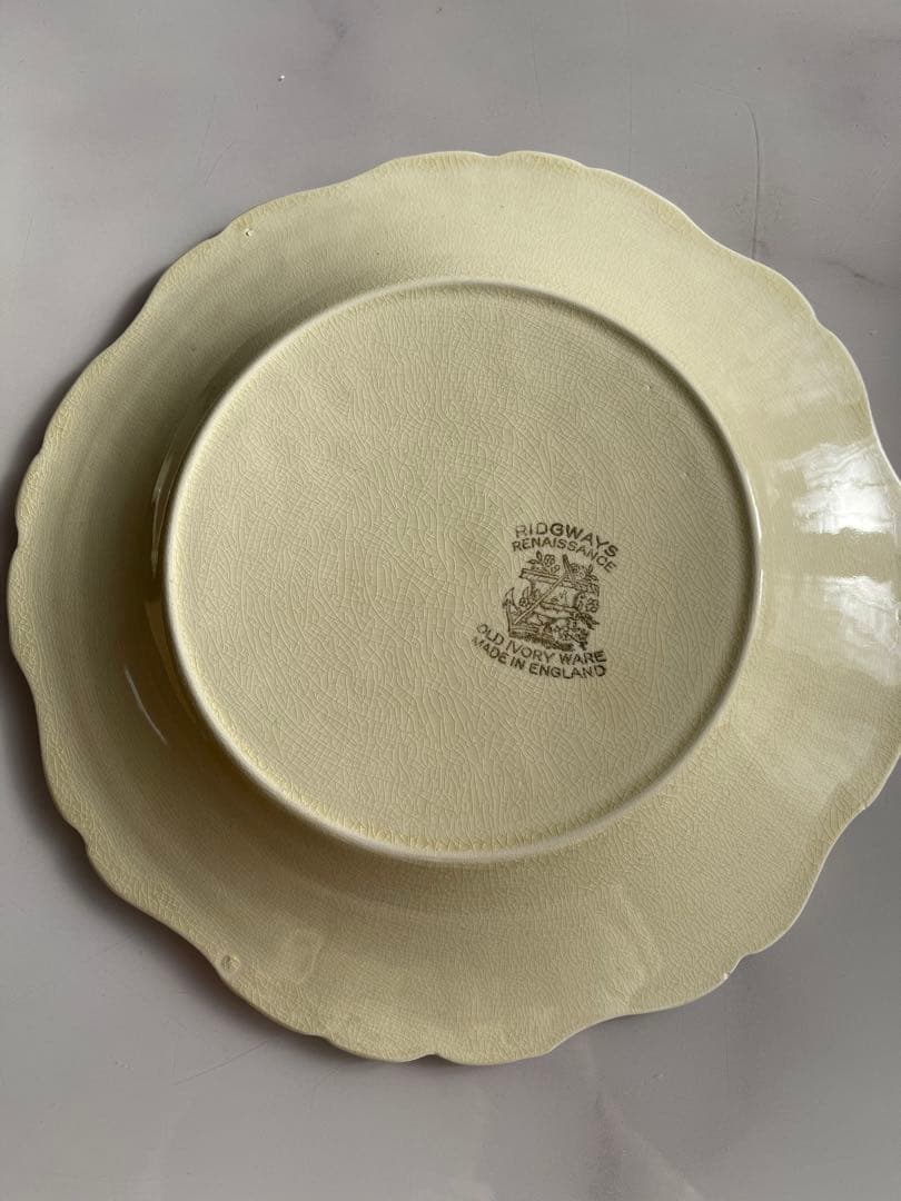 すずらんとバラのプレート