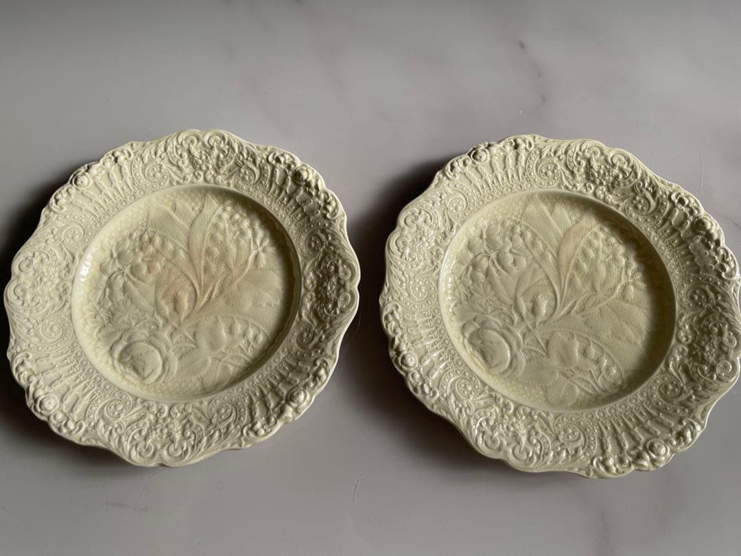 すずらんとバラのプレート