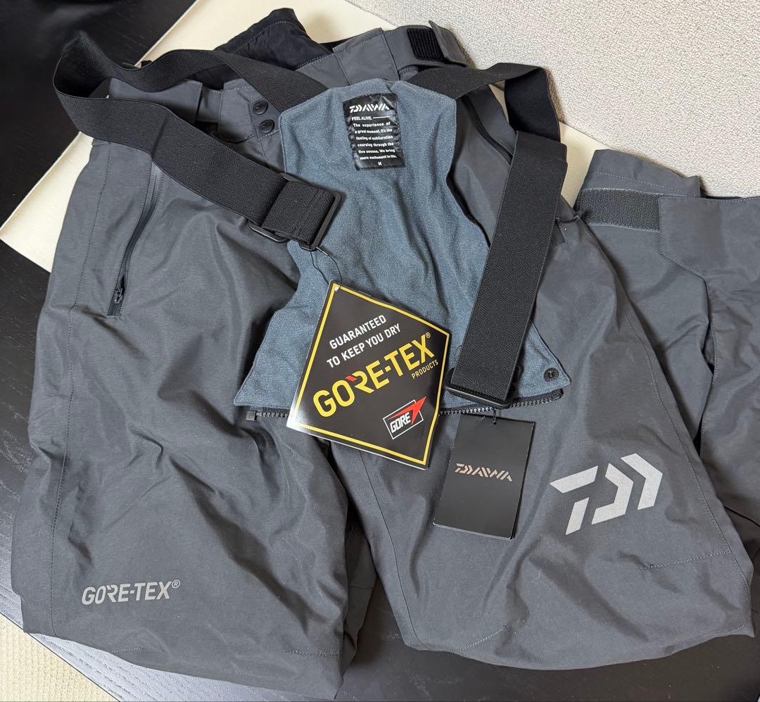 ダイワDAIWA ゴアテックス　防寒パンツ メンズM グレー　専用サスペンダー付