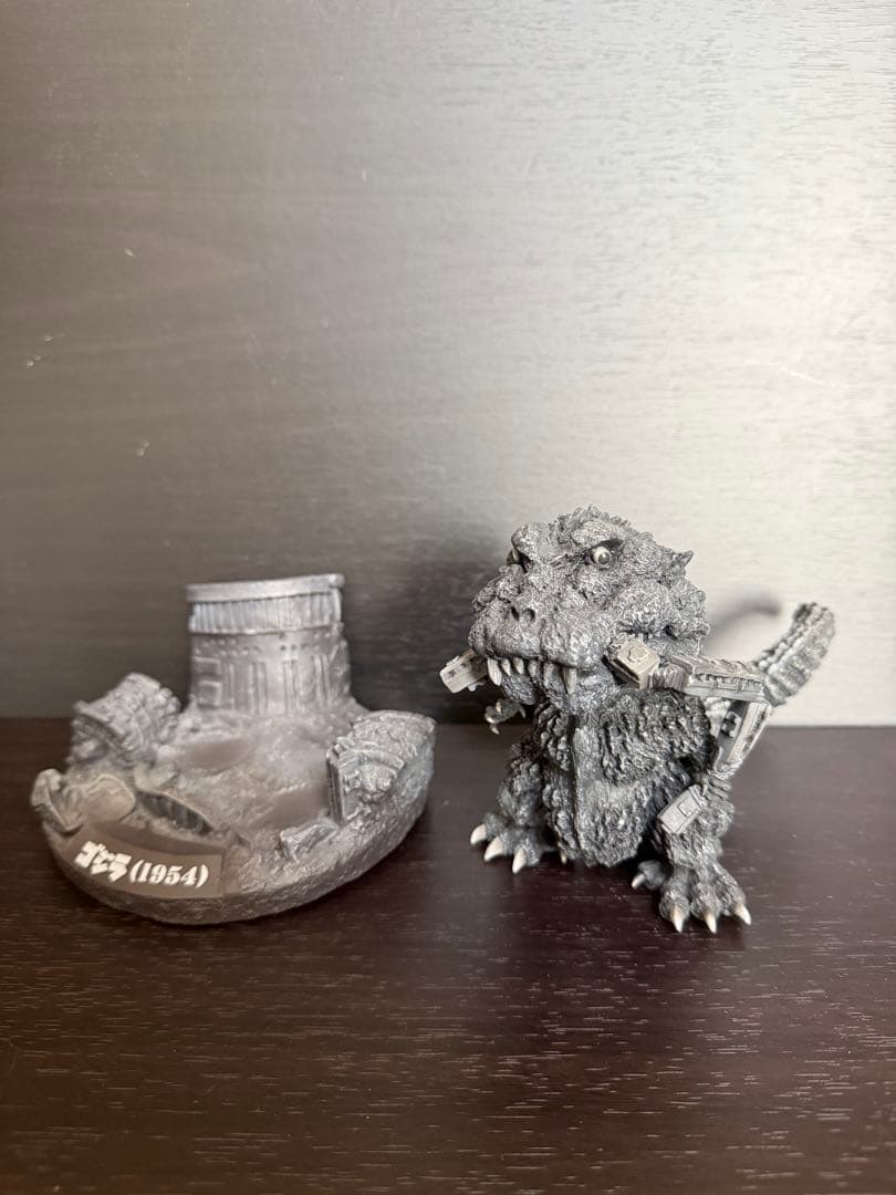 ゴジラ (1954) 限定版フィギュア